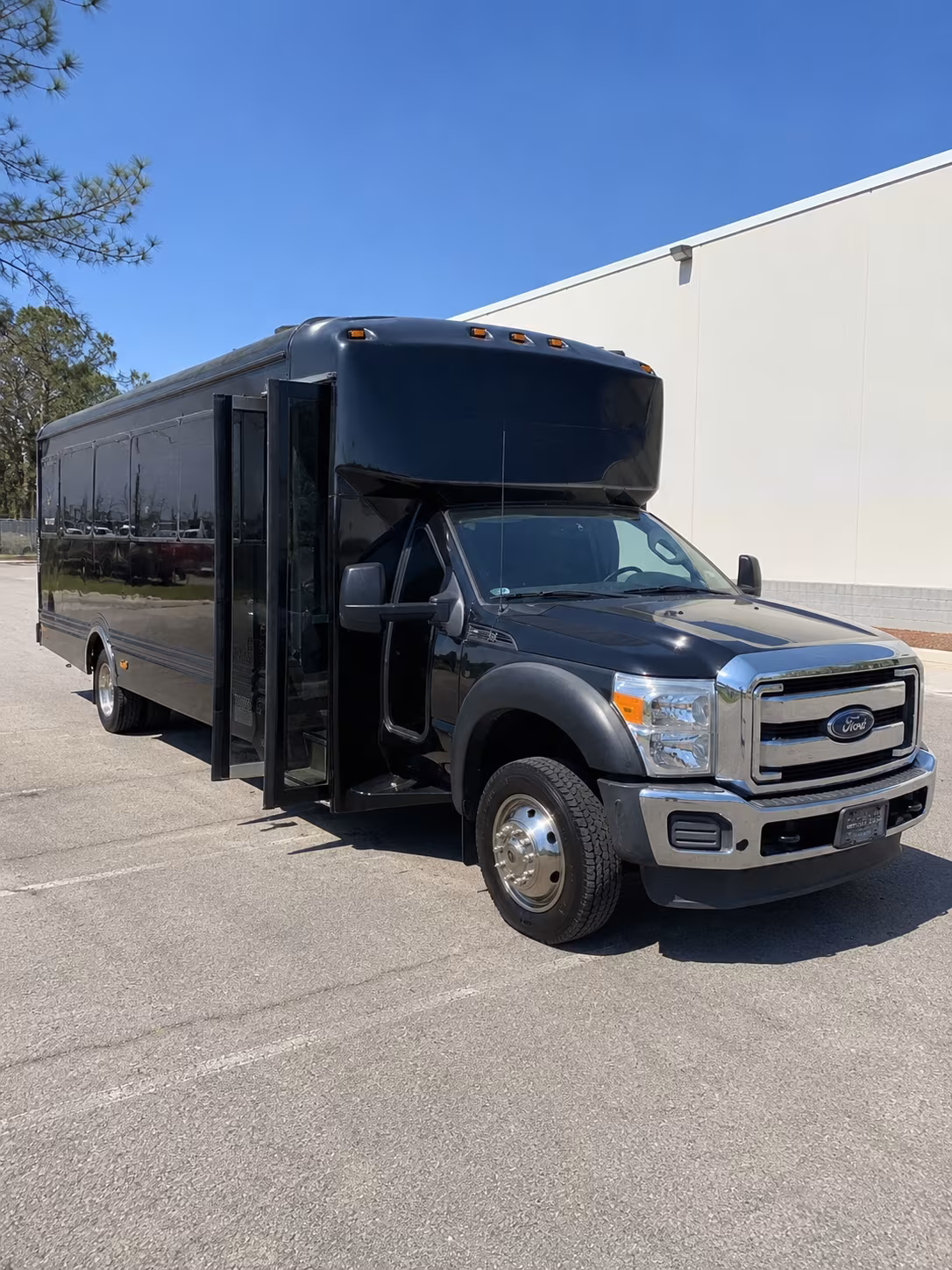 Hollywood Sporting Event Transportation